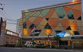 Arnes Central Hotel
